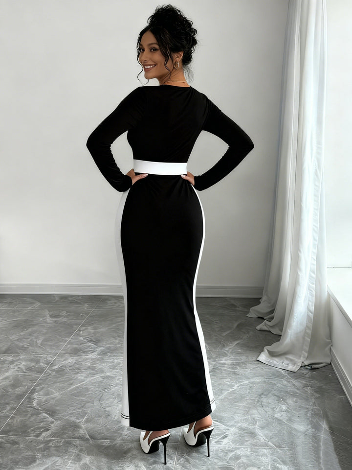 Elegant Black Colorblock Maxi Dress for Women with Square Neck Long Sleeve Bodycon Column Style