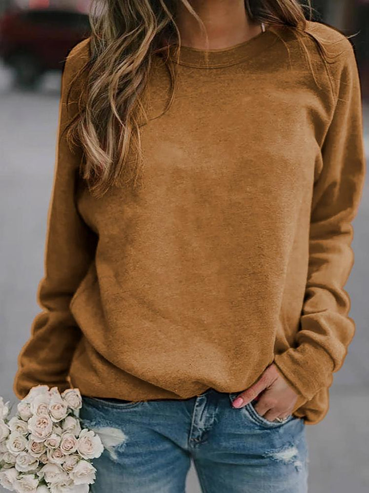 Comfortable Solid Crewneck Sweatshirt for Women with Long Sleeve Relaxed Raglan Casual Style