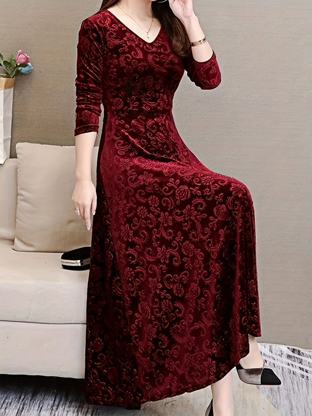 Elegant Velvet Floral Maxi Dress for Women with V Neck Long Sleeve A Line Flowing Formal Style