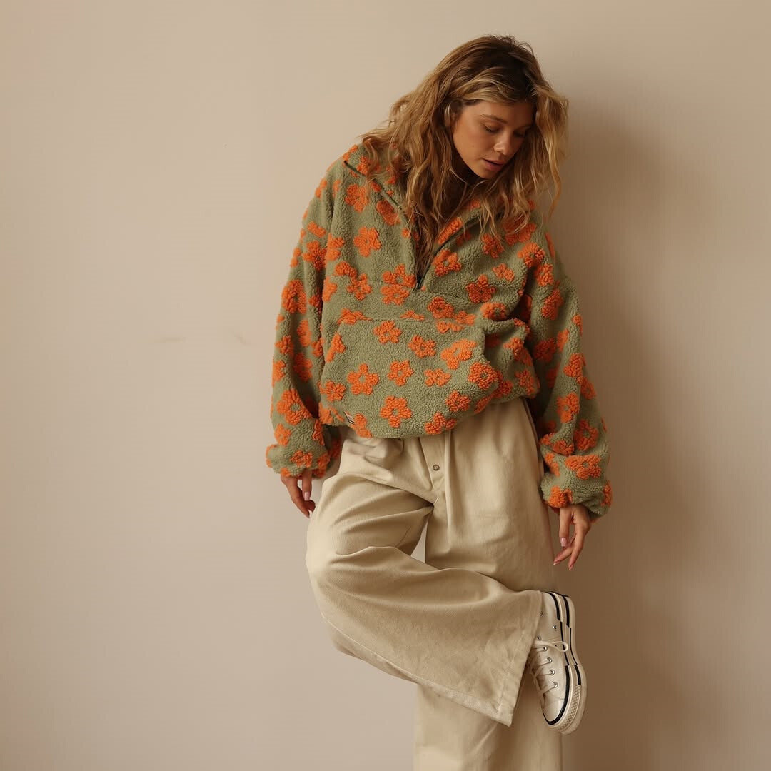 Comfortable Floral Sherpa Pullover for Women with Collar Half Zip Long Sleeve Oversized Knit Style
